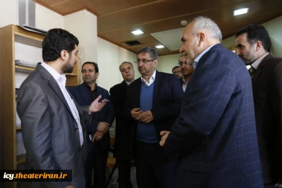 بازدید سید سعید شاهرخی، معاون سیاسی امنیتی استاندار همدان از ستاد برگزاری جشنواره بین المللی تئاتر کودک و نوجوان