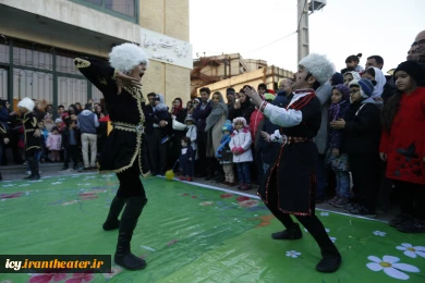 نمایش "سبز و سبز" - کارگردان مهدی صالحیار