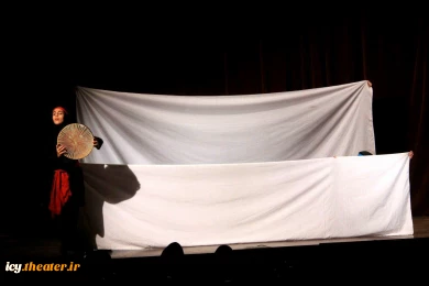 گزارش تصویری نمابش " خودشکن آینه شکستن خطاست"