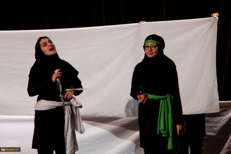 گزارش تصویری نمابش " خودشکن آینه شکستن خطاست"