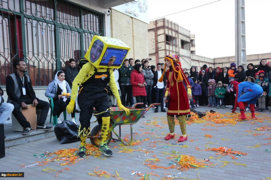 گزارش تصویری نمایش خیابانی " مبارک باشد"