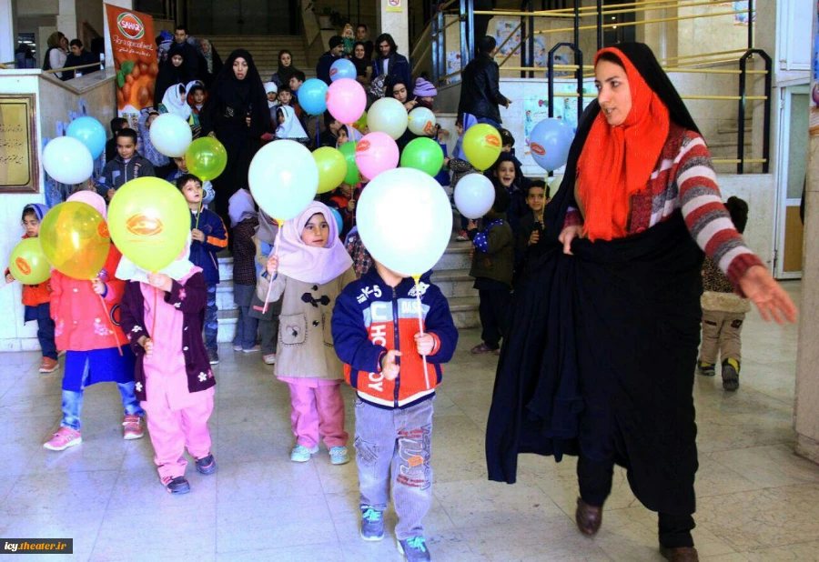 گزارش تصویری نمایش " نجات مادر"