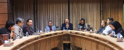 نشست صمیمی دبیر جشنواره بین المللی تئاتر کودک و نوجوان با هنرمندان همدان

مریم کاظمی: اعتبار جشنواره بین المللی تئاتر کودک و نوجوان همدان به استقبال مردم است