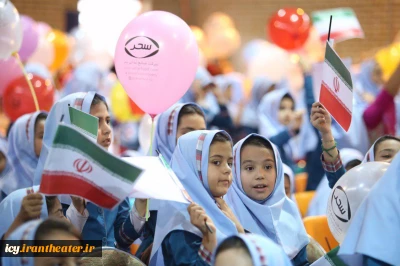 رونمایی پوستر بیست و ششمین جشنواره بین‌المللی تئاتر کودک و نوجوان 3