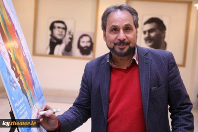 پیام دبیر بیست‌وششمین جشنواره بین‌المللی تئاتر کودک و نوجوان همدان

کودکان و نوجوانان با بازی زندگی می‌کنند و بازندگی بازی