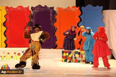 #گزارش_تصویری
اجرای نمایش"نمکی و دیو الکی" از همدان به کارگردانی سعید باغبانی    

