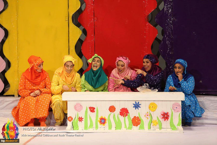 #گزارش_تصویری
اجرای نمایش"نمکی و دیو الکی" از همدان به کارگردانی سعید باغبانی    

