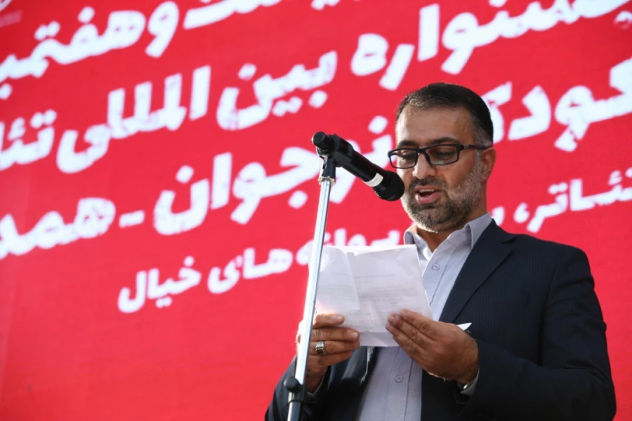 فرزندان شهدا بیست و هفتمین جشنواره بین‌المللی تئاتر کودک و نوجوان همدان را افتتاح کردند 8