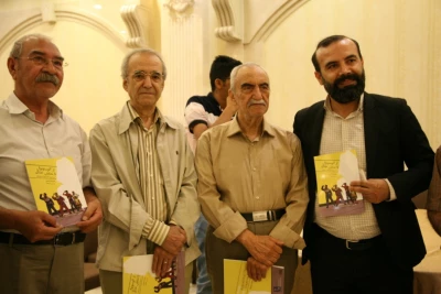 جایزه ویژه انجمن نمایشگران عروسکی به  یک اثر برگزیده جشنواره بیست و هفتم /

رونمایی از کتاب «آگوستو بوال تا نمایش خلاق»
