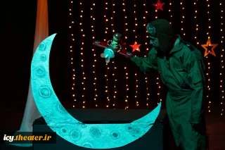 نمایش «سفربه ماه» - کارگردان ریحانه خواجه منصوری - پلاتو خورشید
