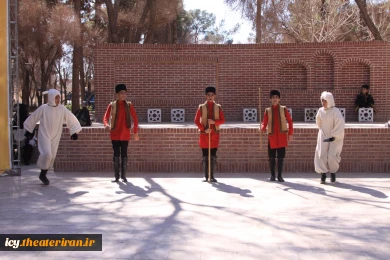 نمایش خیابانی «بیرلیک» - کارگردان: مهدی صالحیار- عکس اختر تاجیک