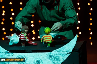نمایش «سفربه ماه» - عکاس: ریحانه خواجه منصوری - پلاتو خورشید