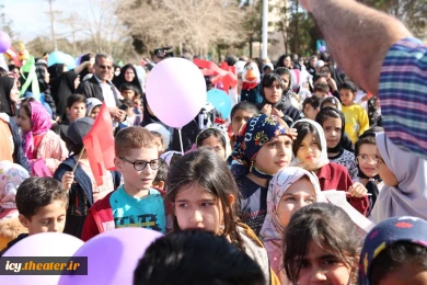 جشن شادپیمایی عروسک‌ها در شهر اردکان - عکس: عکس: عرفان دهقان