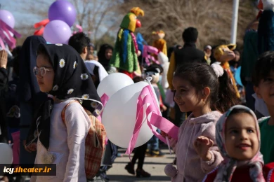 جشن شادپیمایی عروسک‌ها در شهر اردکان - عکس: عکس: عرفان دهقان