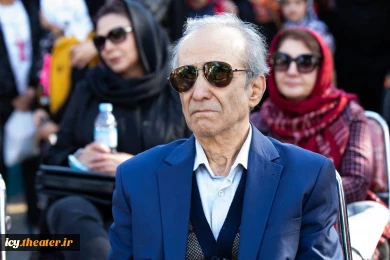 هنرمندان در افتتاحیه جشنواره تئاتر کودک و نوجوان در اردکان- عکس: ریحانه خواجه منصوری