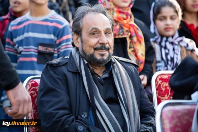 هنرمندان در افتتاحیه جشنواره تئاتر کودک و نوجوان در اردکان- عکس: ریحانه خواجه منصوری