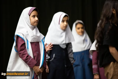 کارگاه آموزشی مجتبی کاظمی- عکس: ریحانه خواجه منصوری
سالن اصلی شهر خورشید / 1402/12/01