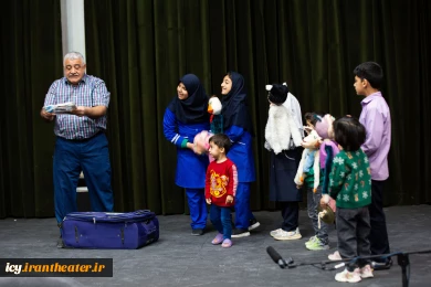 کارگاه آموزشی مجتبی کاظمی-  تالار خورشید میبد- عکس: ریحانه خواجه منصوری