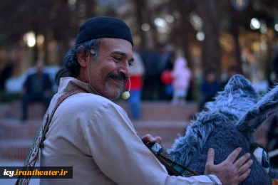 نمایش خیابانی «خمره»- عکس: یاسین مهدیزاده