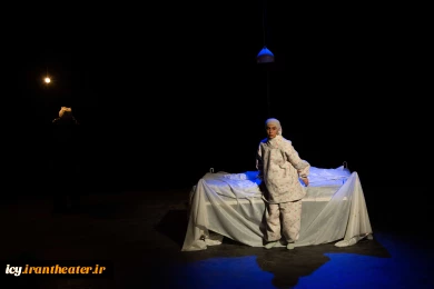 نمایش «هیولا که ترس ندارد» - پلاتو کاووسی- عکس: ریحانه خواجه منصوری