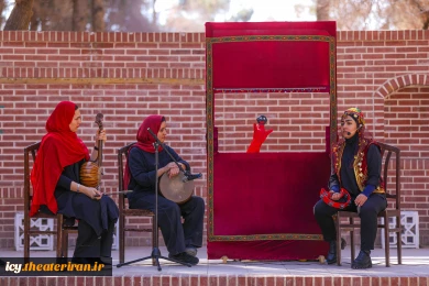 نمایش «نمایش مبارک و مرغ تخم طلا» - پارک میدانگاه باغ ملی - عکس: ابوالفضل شایق