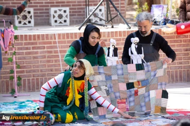 نمایش خیابانی «امروز درختی خواهم شد»- پارک باغ ملی- عکس: ریحانه خواجه منصوری