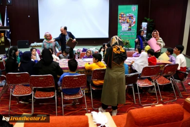 کارگاه ساخت ماسک توسط هنرمندانی از اسپانیا و ایتالیا - عکس: عرفان دهقان