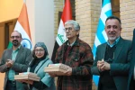 مراسم تجلیل و بدرقه هیات داوران جشنواره تئاتر کودک و نوجوان اردکان- کاخ جشنواره - عکس: سبحان جعفری