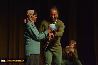 نمایش «گوش کن»- تالار هنر- عکس: یاسین مهدیزاده