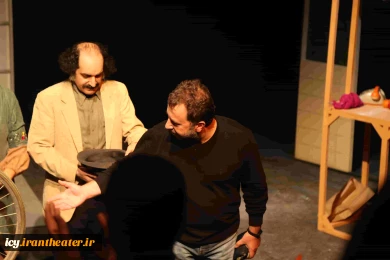 نمایش «شکلات فرنگی»- عکس: عرفان دهقان /
کارگردان : محمدرضا مالکی / تالار کاووسی پلاتو 1 / 1402/12/05