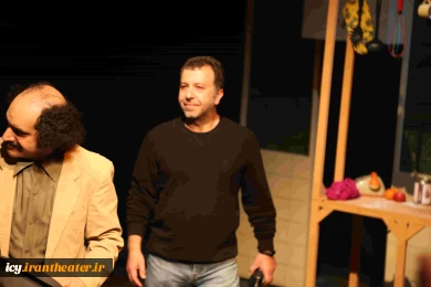 نمایش «شکلات فرنگی»- عکس: عرفان دهقان /
کارگردان : محمدرضا مالکی / تالار کاووسی پلاتو 1 / 1402/12/05