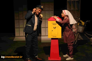 نمایش «شکلات فرنگی»- عکس: عرفان دهقان /
کارگردان : محمدرضا مالکی / تالار کاووسی پلاتو 1 / 1402/12/05