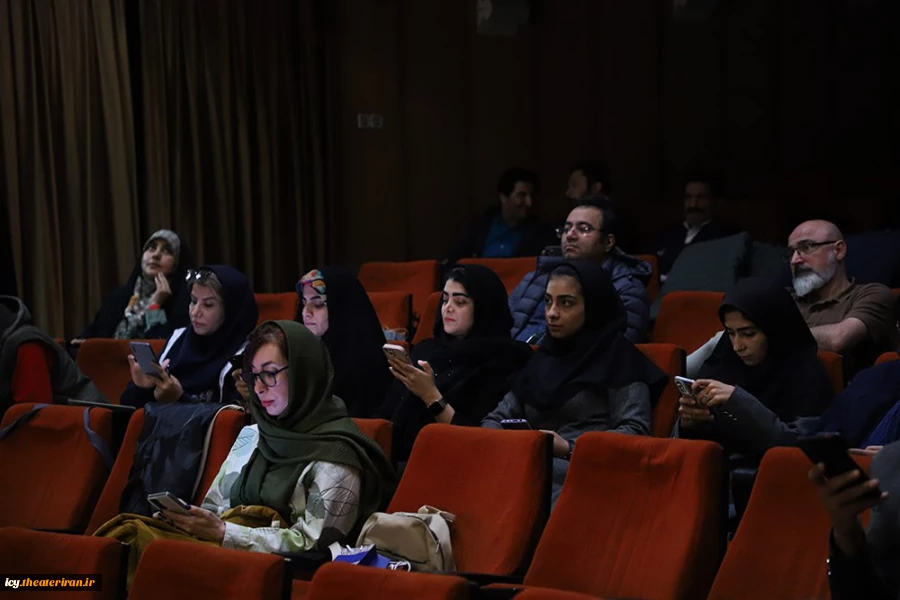 گزارشس تصویری از نشست رسانه ای بیست و نهمین جشنواره بین المللی تئاتر کودک و نوجوان همدا
عکس ها از میلاد میرزاعلی و سیعد زین العابدینی - 1403/08/06