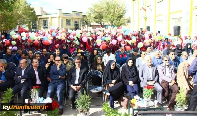 گزارش تصویری از رونمایی پوستر بیست و پنجمین جشنواره بین المللی تئاتر کودک و نوجوان همدان
عکس ها از محسن سعیدی