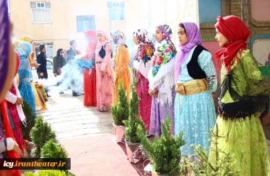 گزارش تصویری از رونمایی پوستر بیست و پنجمین جشنواره بین المللی تئاتر کودک و نوجوان همدان
عکس ها از محسن سعیدی