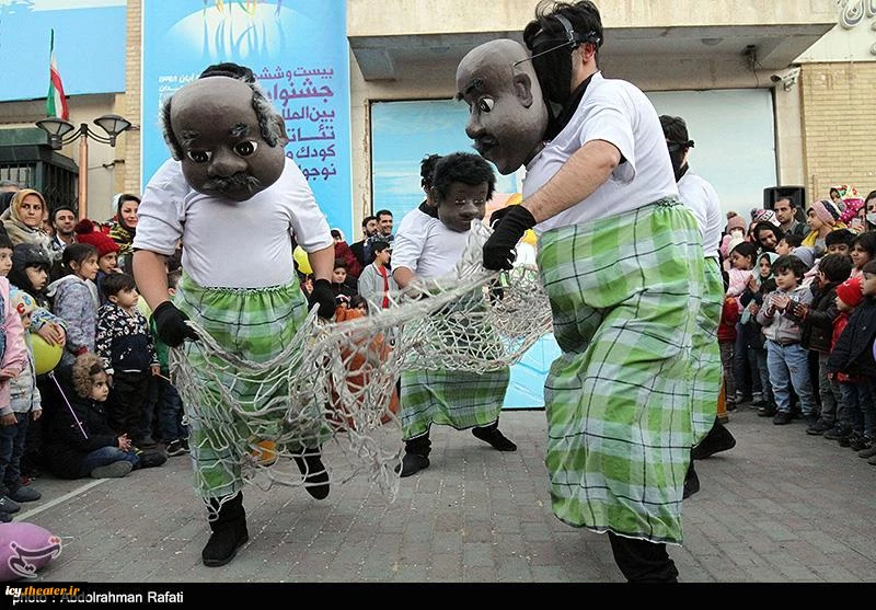 گزارش تصویری از اجرای نمایش های بیست و ششمین جشنواره بین المللی تئاتر کودک و نوجوان همدان
عکس ها از  عبدالرحمان رأفتی - خبرگزاری تسنیم