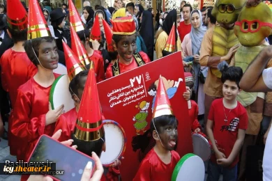 گزارش تصویری از افتتاحیه بیست و هفتمین جشنواره بین المللی تئاتر کودک و نوجوان همدان
عکس ها از  سعیده کیان پور - خبرگزاری بسیج / سری اول