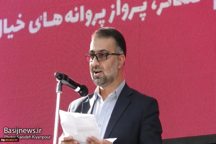 گزارش تصویری از افتتاحیه بیست و هفتمین جشنواره بین المللی تئاتر کودک و نوجوان همدان
عکس ها از  سعیده کیان پور - خبرگزاری بسیج / سری دوم