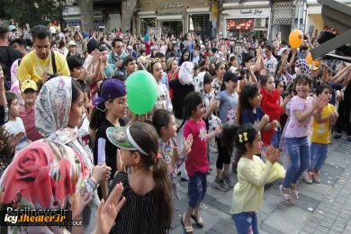 گزارش تصویری از افتتاحیه بیست و هفتمین جشنواره بین المللی تئاتر کودک و نوجوان همدان
عکس ها از  سعیده کیان پور - خبرگزاری بسیج / سری دوم