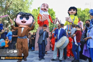 گزارش تصویری از افتتاحیه بیست و هفتمین جشنواره بین المللی تئاتر کودک و نوجوان همدان
عکس ها از  مهدی کلوندی - خبرگزاری فارس