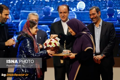 گزارش تصویری از اختتامیه بیست و چهارمین جشنواره بین المللی تئاتر کودک و نوجوان همدان
عکس ها از پوریا پاکیزه - خبرگزاری ایسنا
