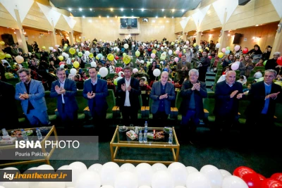 گزارش تصویری از افتتاحیه بیست و چهارمین جشنواره بین المللی تئاتر کودک و نوجوان همدان
عکس ها از پوریا پاکیزه - خبرگزاری ایسنا