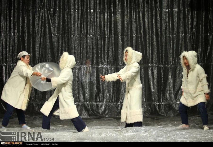 گزارش تصویری از اجرای نمایش های بیست و چهارمین جشنواره بین المللی تئاتر کودک و نوجوان همدان
عکس ها از امین بصیری پارسا - خبرگزاری ایرنا / سری دوم