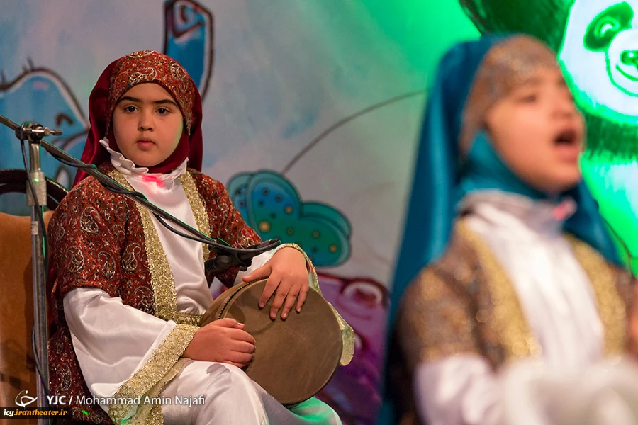 گزارش تصویری از افتتاحیه بیست و هفتمین جشنواره بین المللی تئاتر کودک و نوجوان همدان
عکس ها از  محمد امین نجفی - باشگاه خبرنگاران جوان
