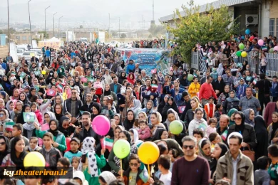 گزارش تصویری از مراسم افتتاحیه بیست و نهمین جشنواره بین‌المللی تئاتر کودک و نوجوان همدان
عکس ها از سعید زین العابدین و ایمان حامی خواه