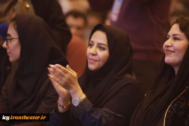 گزارش تصویری از مراسم افتتاحیه بیست و نهمین جشنواره بین‌المللی تئاتر کودک و نوجوان همدان - سری چهارم/ 1403/08/11
عکس ها از سعید زین العابدین و ایمان حامی خواه