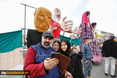 گزارش تصویری از مراسم افتتاحیه بیست و نهمین جشنواره بین‌المللی تئاتر کودک و نوجوان همدان - سری پنجم / 1403/08/11
عکس ها از سعید زین العابدین و ایمان حامی خواه