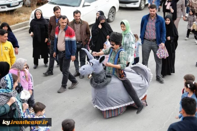 گزارش تصویری از مراسم افتتاحیه بیست و نهمین جشنواره بین‌المللی تئاتر کودک و نوجوان همدان - سری دوم/ 1403/08/11
عکس ها از سعید زین العابدین و ایمان حامی خواه