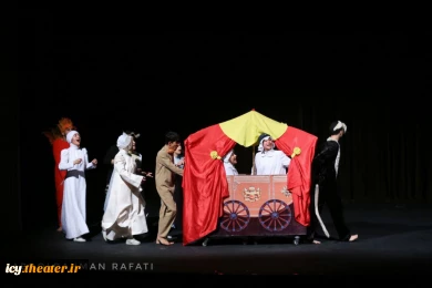 نمایش «پرنده آبی»- عکس: عبدالرحمان رآفتی /
کارگردان : مهرداد محب علیزاده / تالار اصلی بوعلی سینا / 1403/08/12