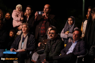 نمایش «خوش حالیم»- عکس: سعید زین العابدین /
کارگردان : روح اله سنایی / مجتمع فرهنگی هنری شهید آوینی/ 1403/08/12